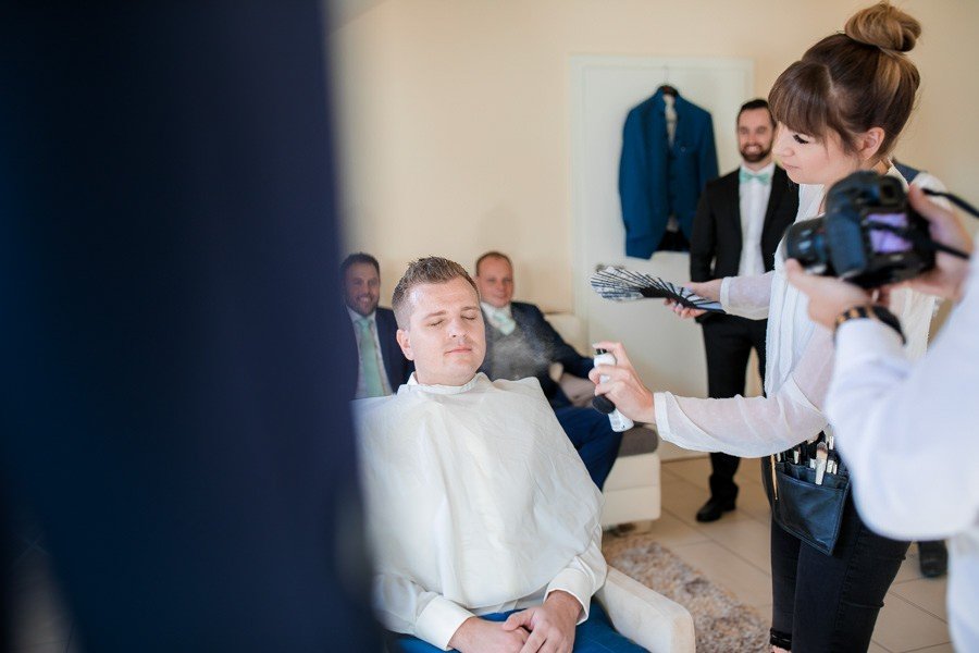 Heiraten in Kärnten Getting Ready Bräutigam 