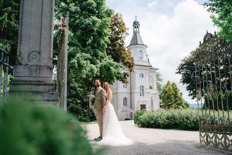 First Look vor der Parkvilla Wörth