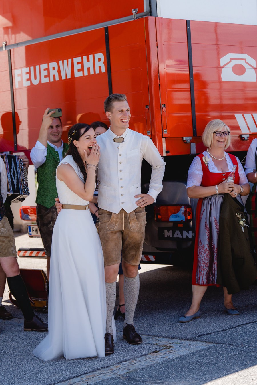 Landhochzeit in Kärnten mit Feuerwehrempfang