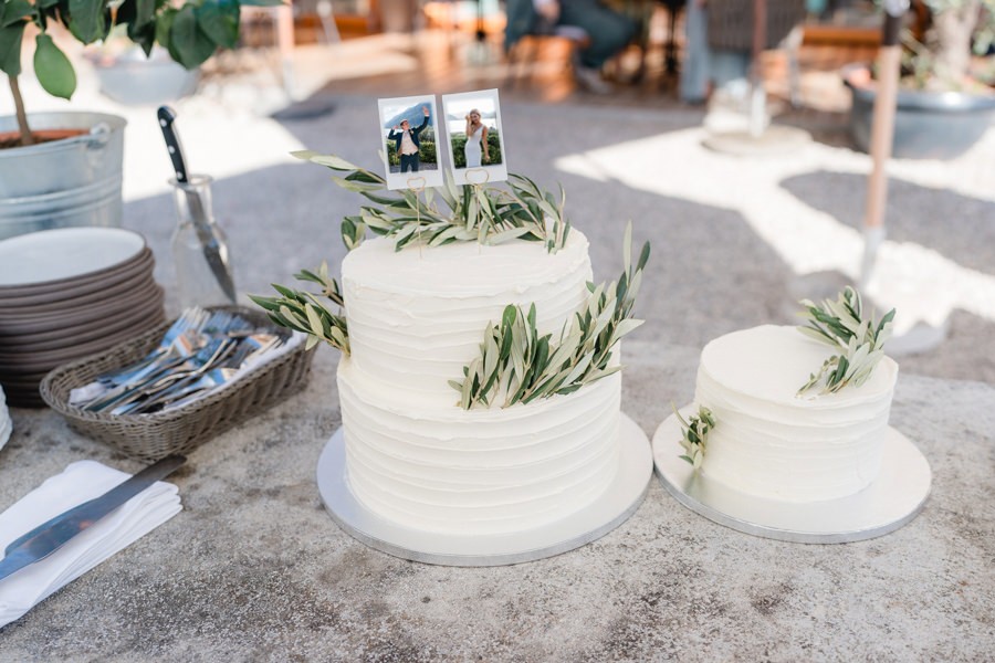 Hochzeitstorte mit Polaroid Cake Topper